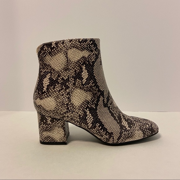 NWOT Chinese Laundry Davinna Bootie - Snake Skin - Picture 2 of 9